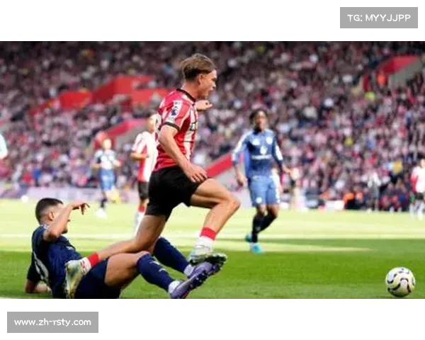 布莱顿状态起伏难测,利兹联赛季表现令人难忘 布莱顿状态起伏难测,利兹联赛季表现令人难忘